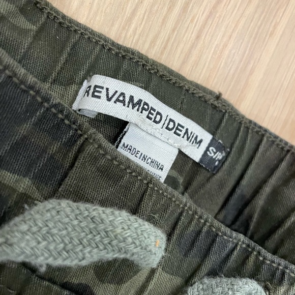 Camo pants - Picture 3 of 3